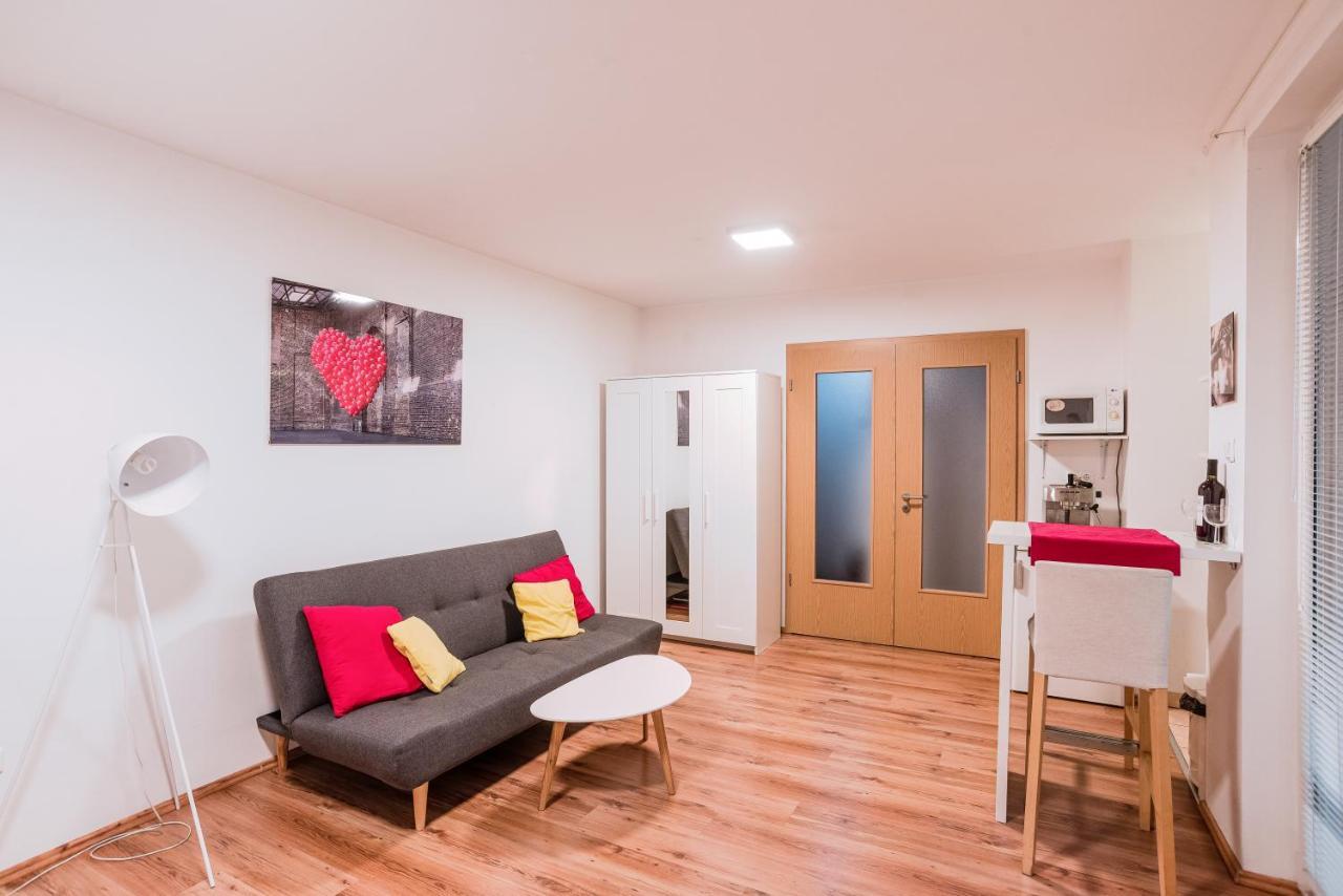 Central Studio Boulevard Budapesta Exterior foto